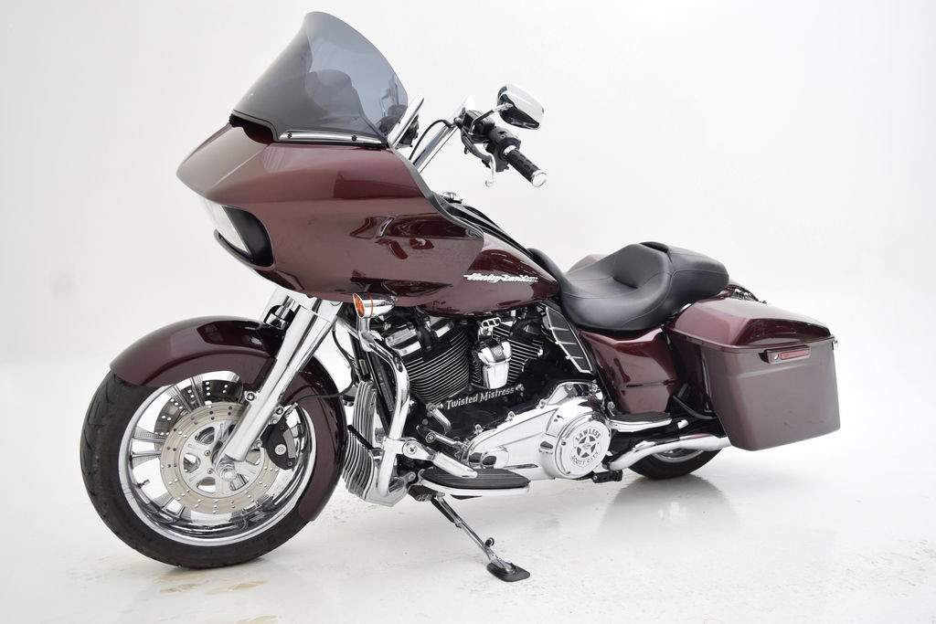 Road Glide®