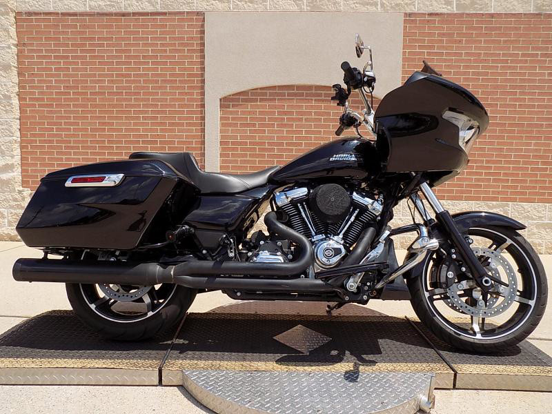 Road Glide®