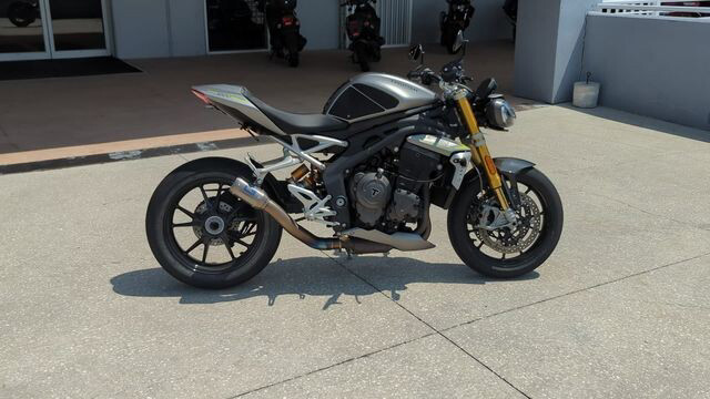 Speed Triple RS