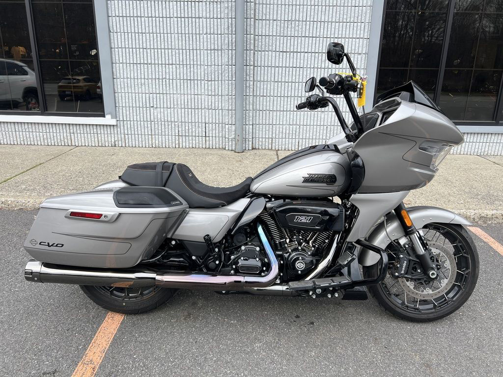 CVO® Road Glide®
