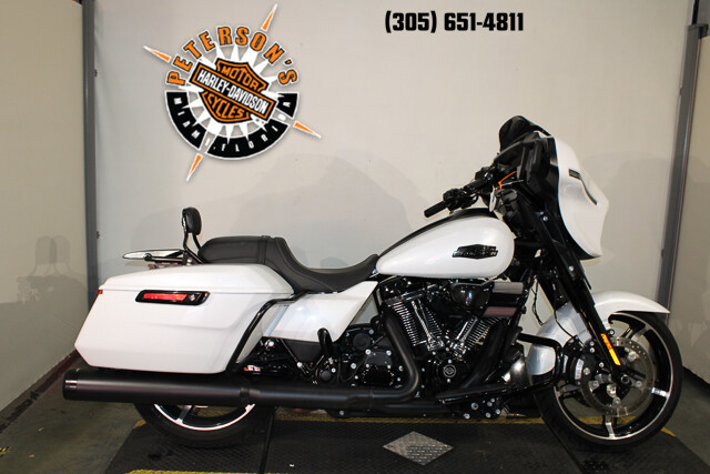 Street Glide®