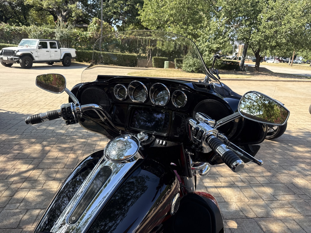 CVO® Tri Glide®