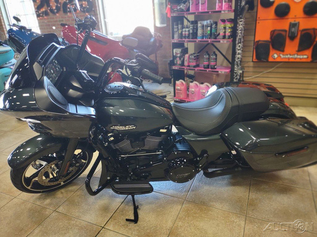 Road Glide®