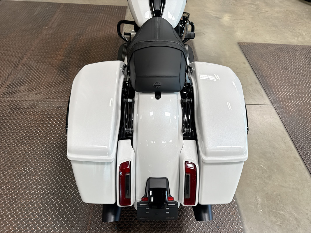 Road Glide®