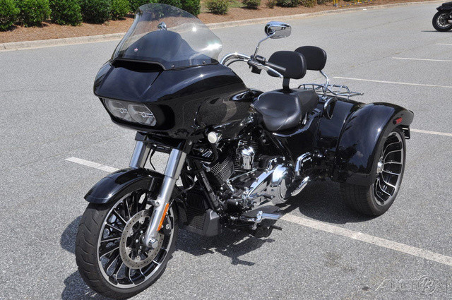 Road Glide® 3