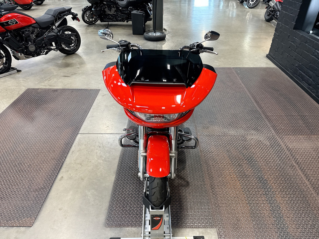 Road Glide®