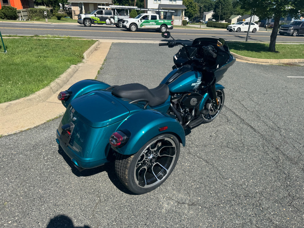 Road Glide® 3