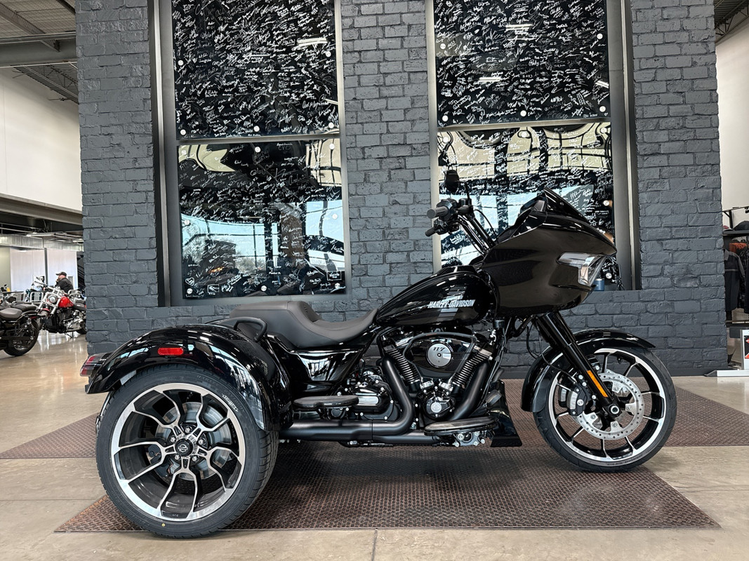 Road Glide® 3