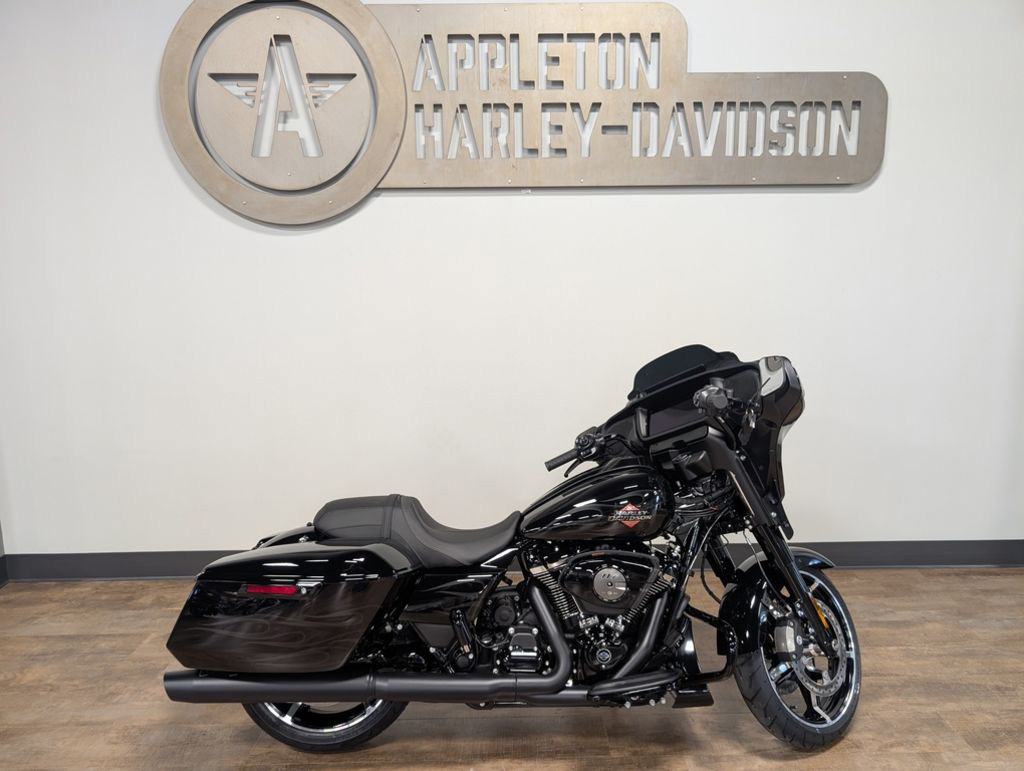 Street Glide®