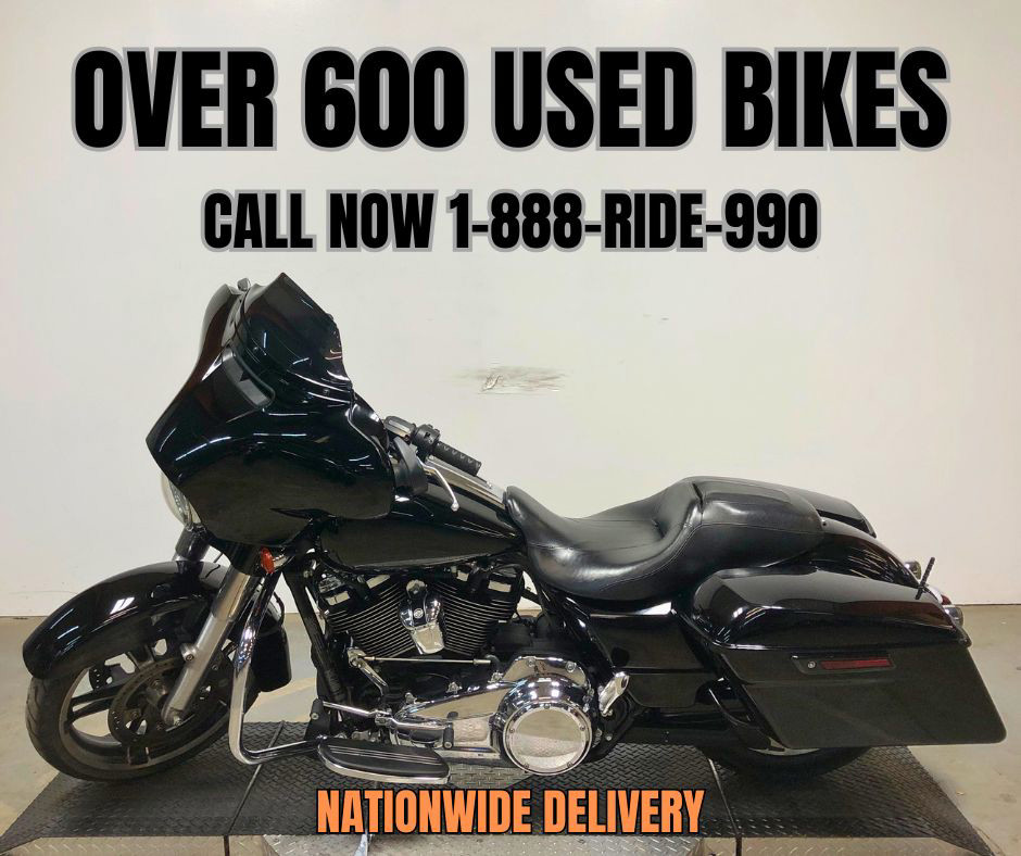 Street Glide®