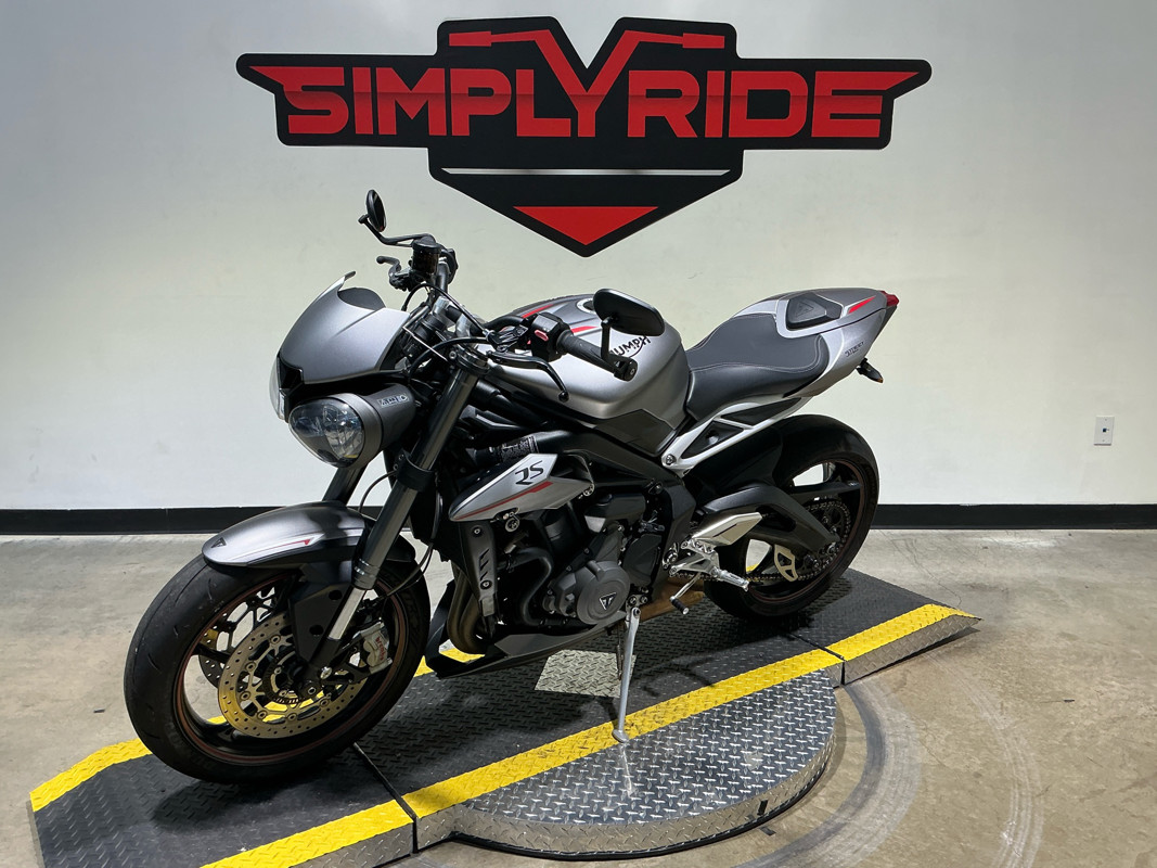 Street Triple RS