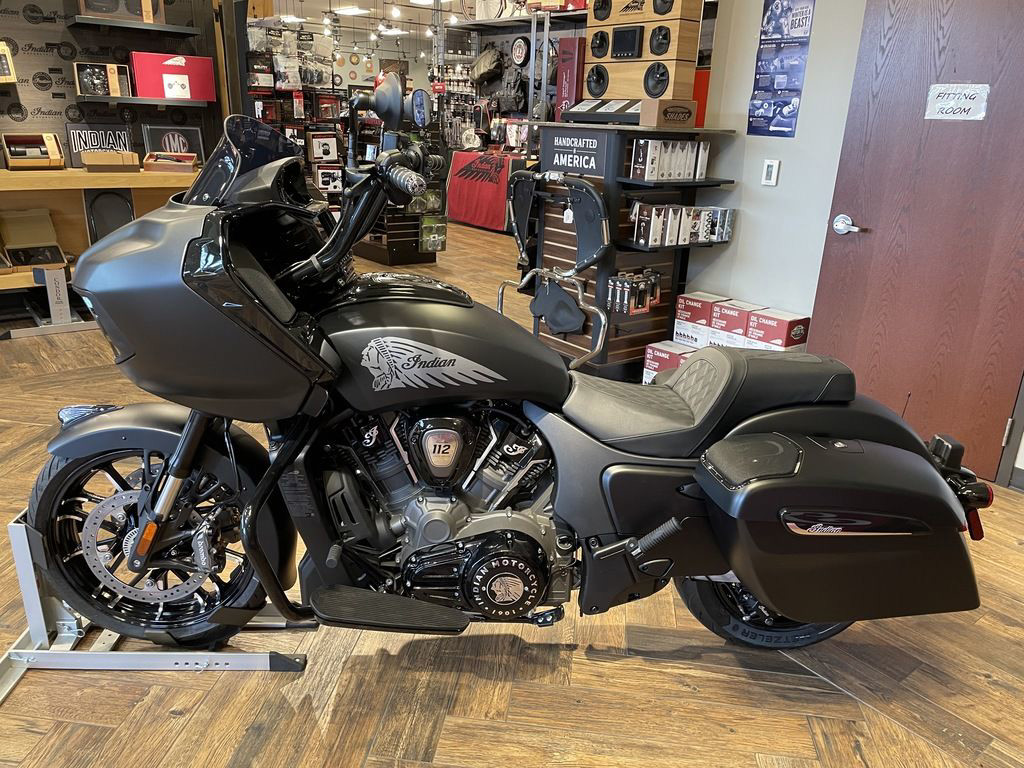 Challenger Dark Horse 112