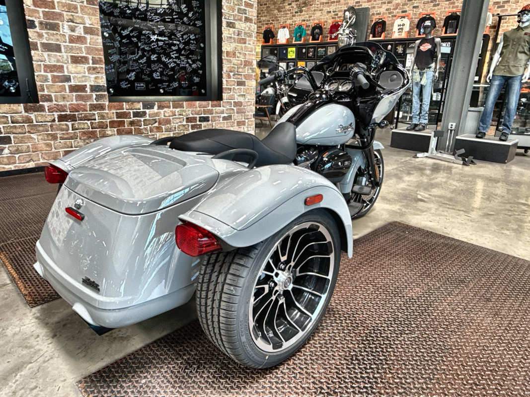 Road Glide® 3