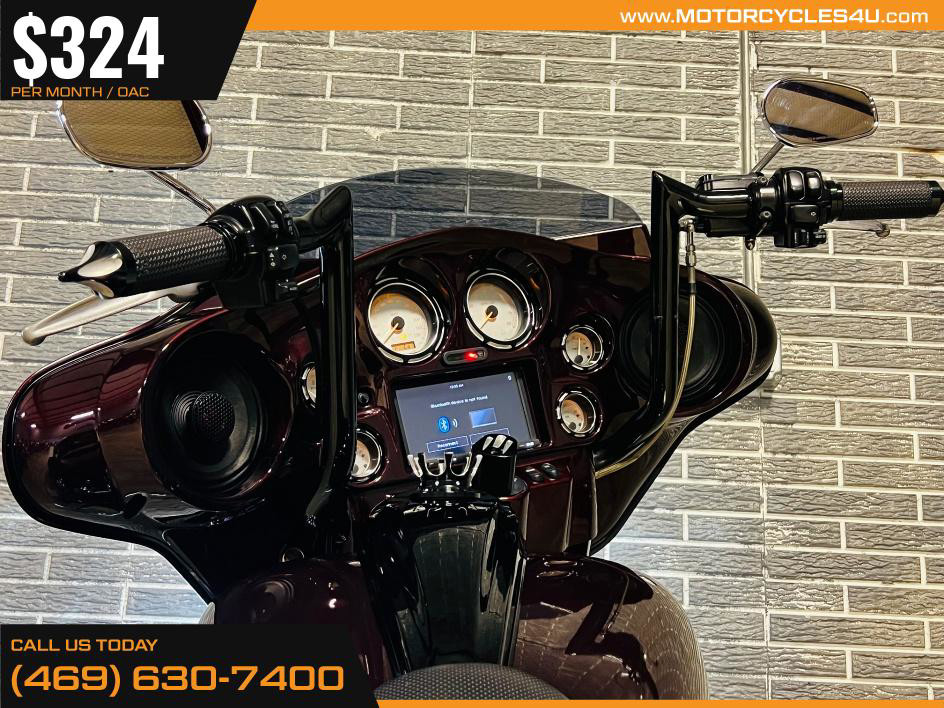 Street Glide®