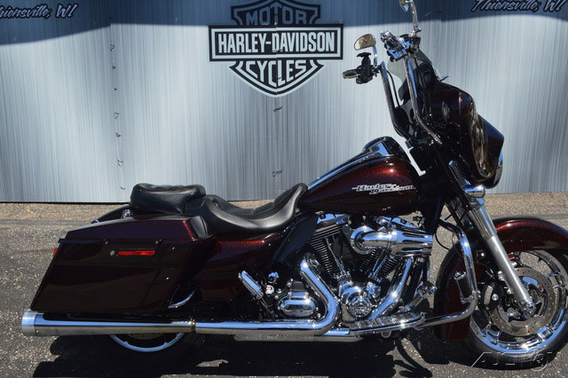 Street Glide®