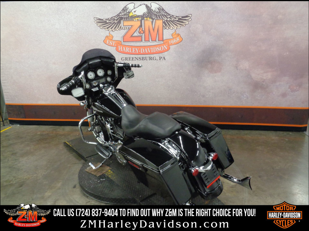 Street Glide®