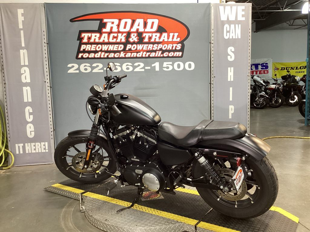 Iron 883®