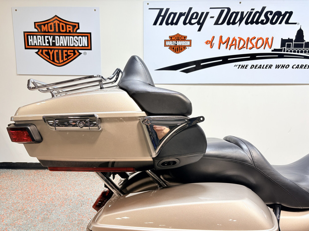 Road Glide® Ultra