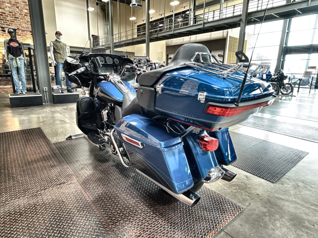 Electra Glide® Ultra® Limited 115th Anniversary