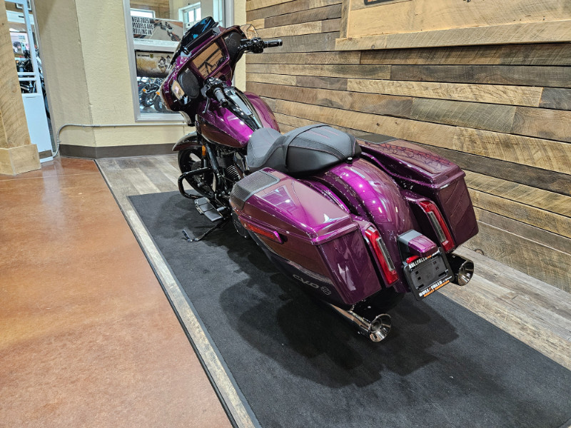 CVO® Street Glide®