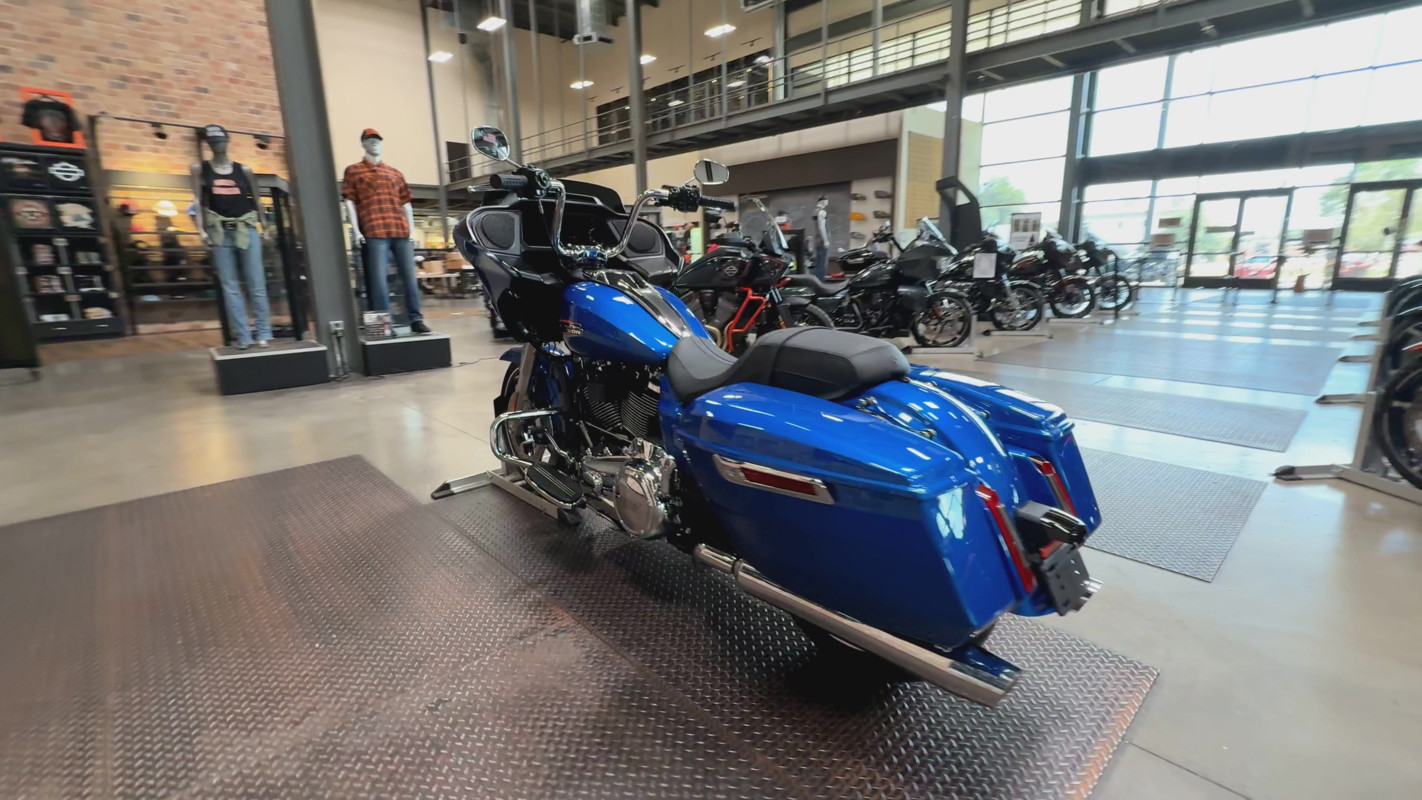 Road Glide®