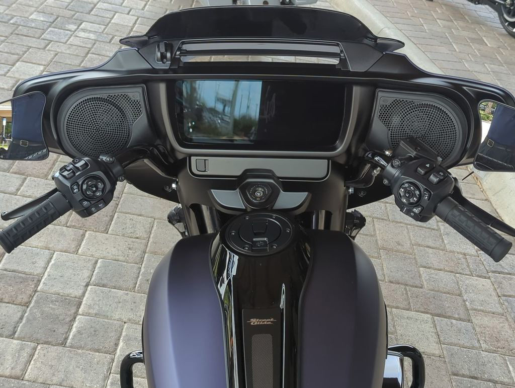Street Glide®