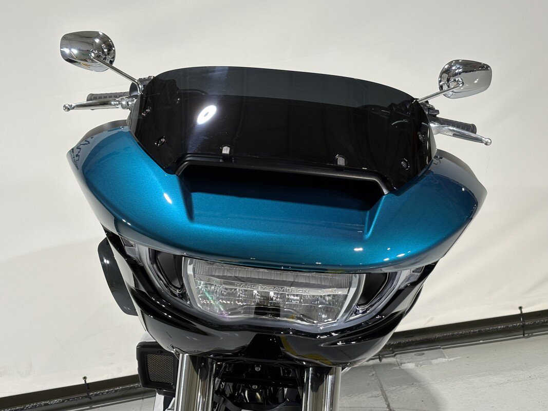 Road Glide®