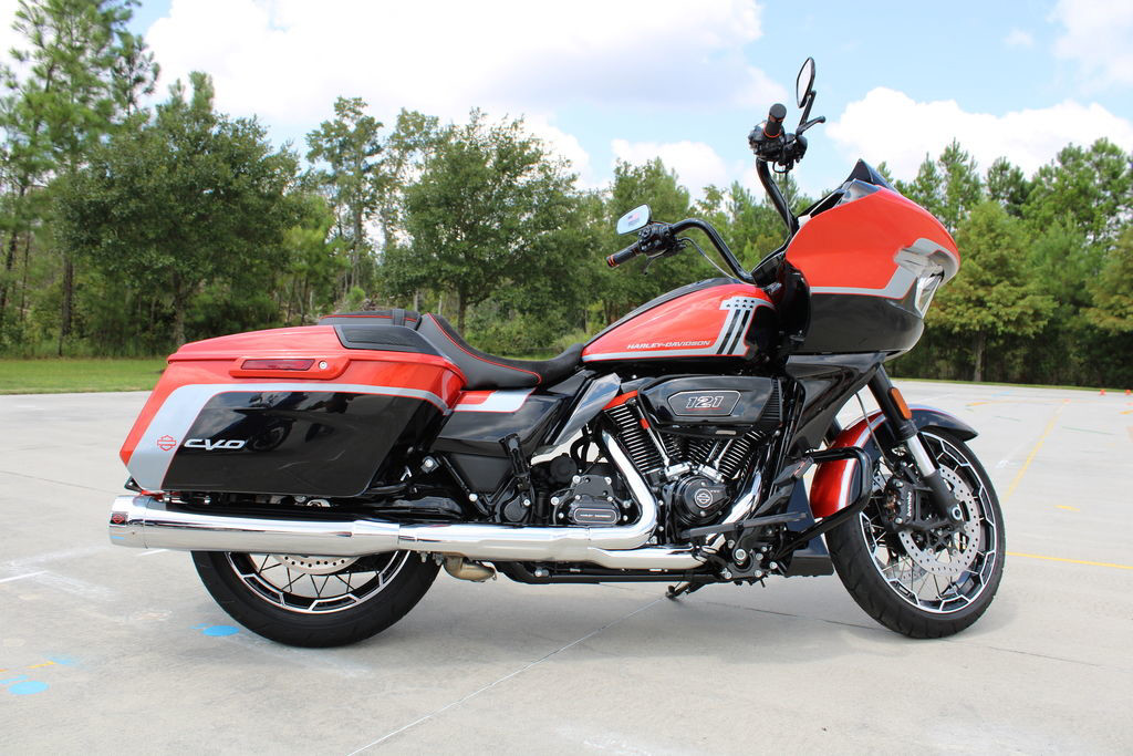 CVO® Road Glide®