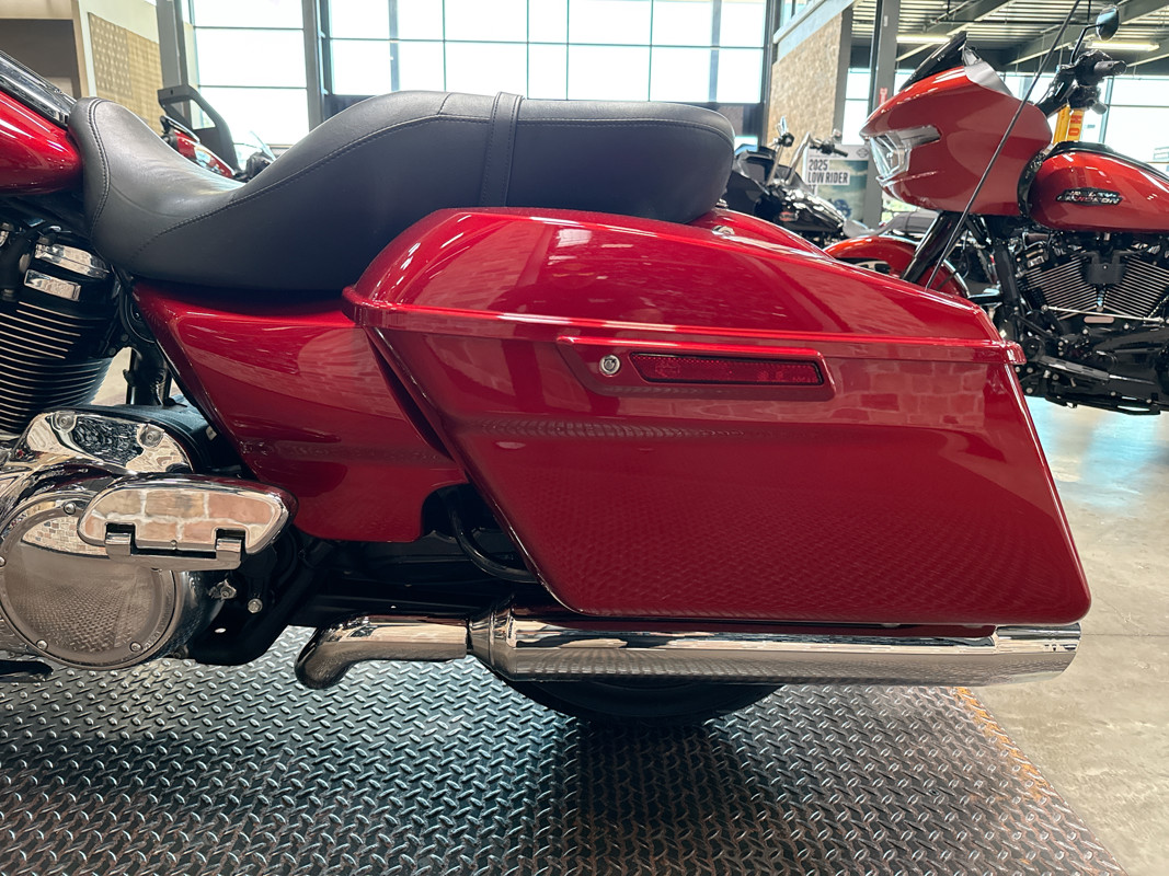 Road Glide®