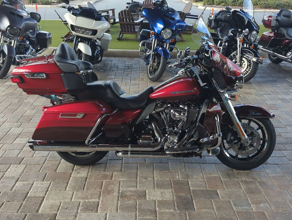 	Electra Glide® Ultra® Limited Low