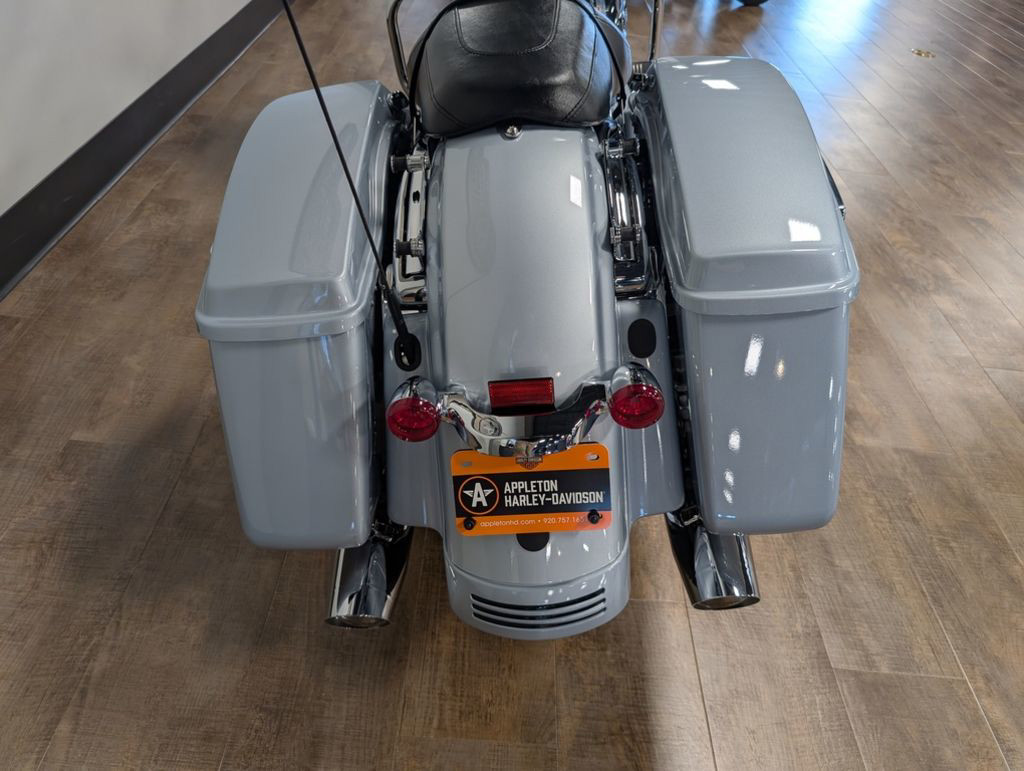 Road Glide®