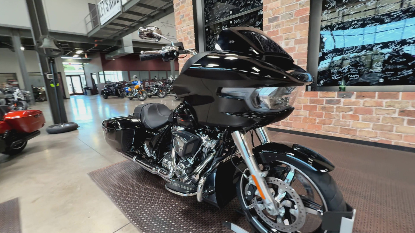 Road Glide®