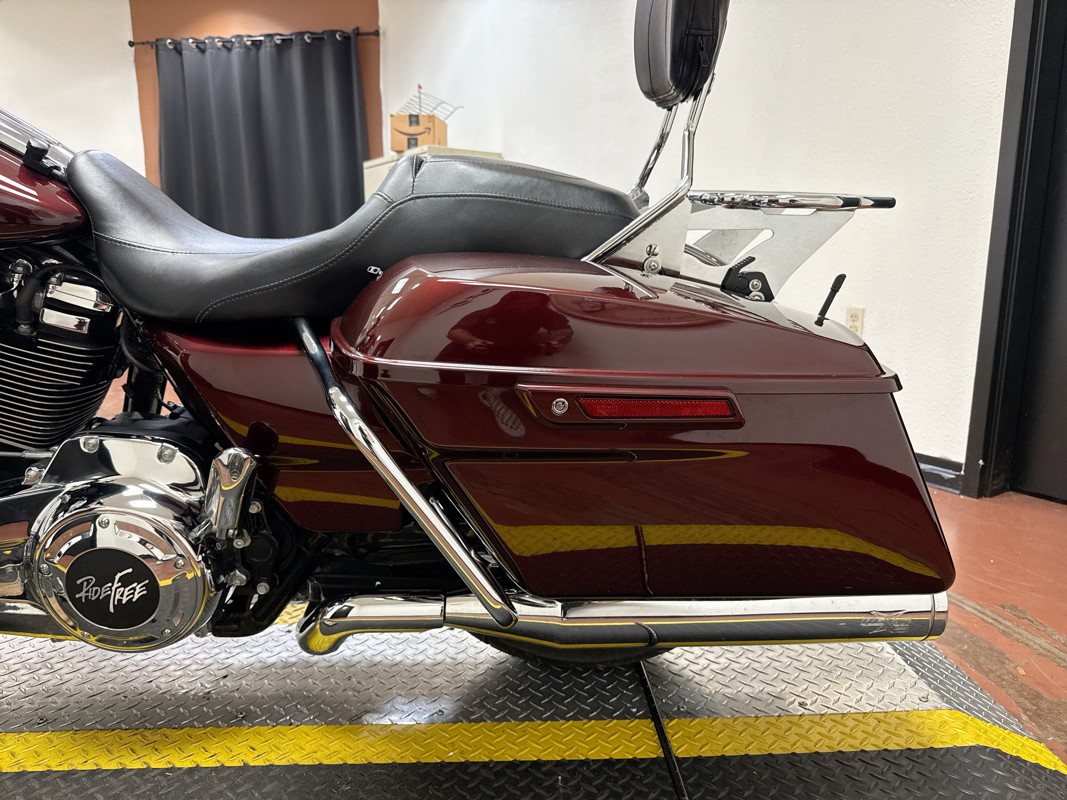 Road Glide®