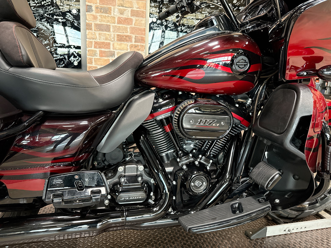 CVO® Road Glide®