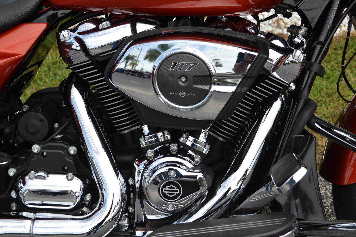 Street Glide®