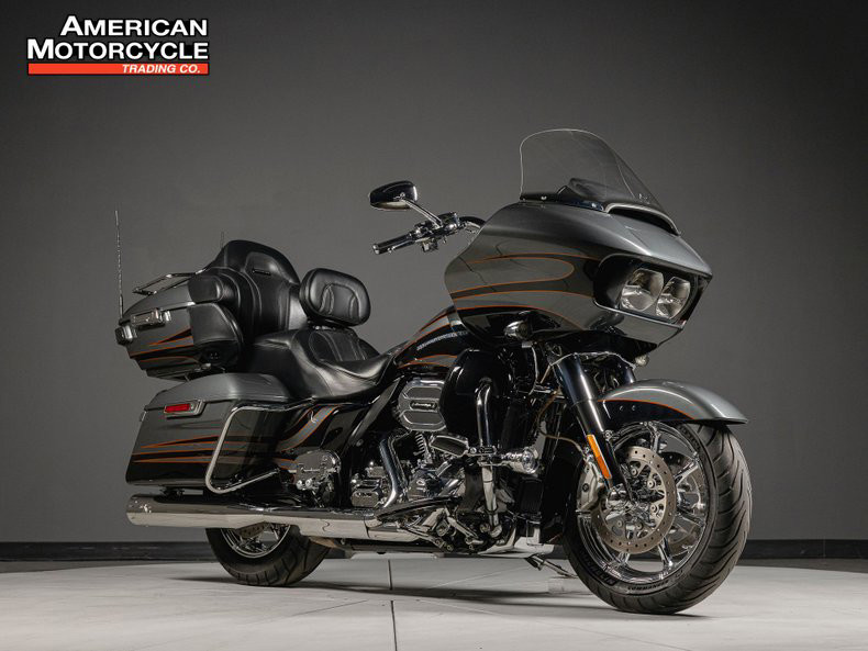CVO® Road Glide® Ultra