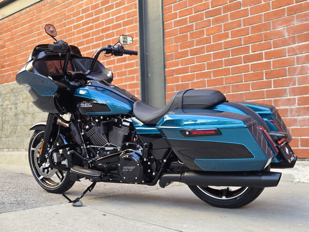 Road Glide®