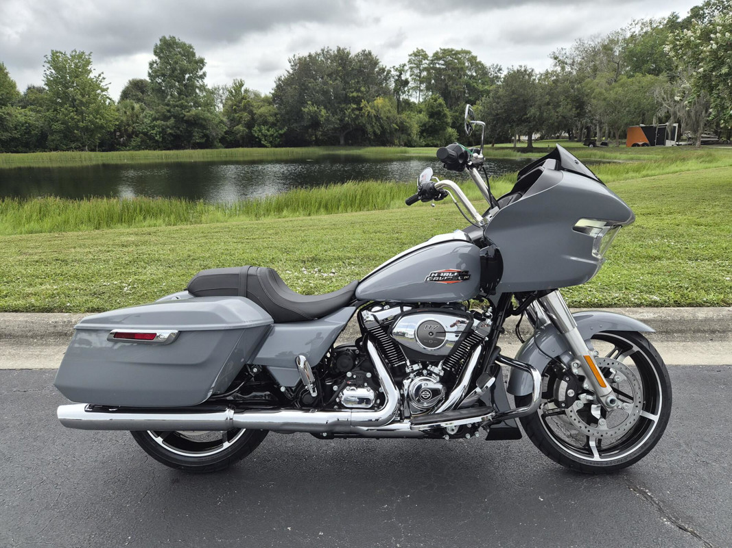Road Glide®