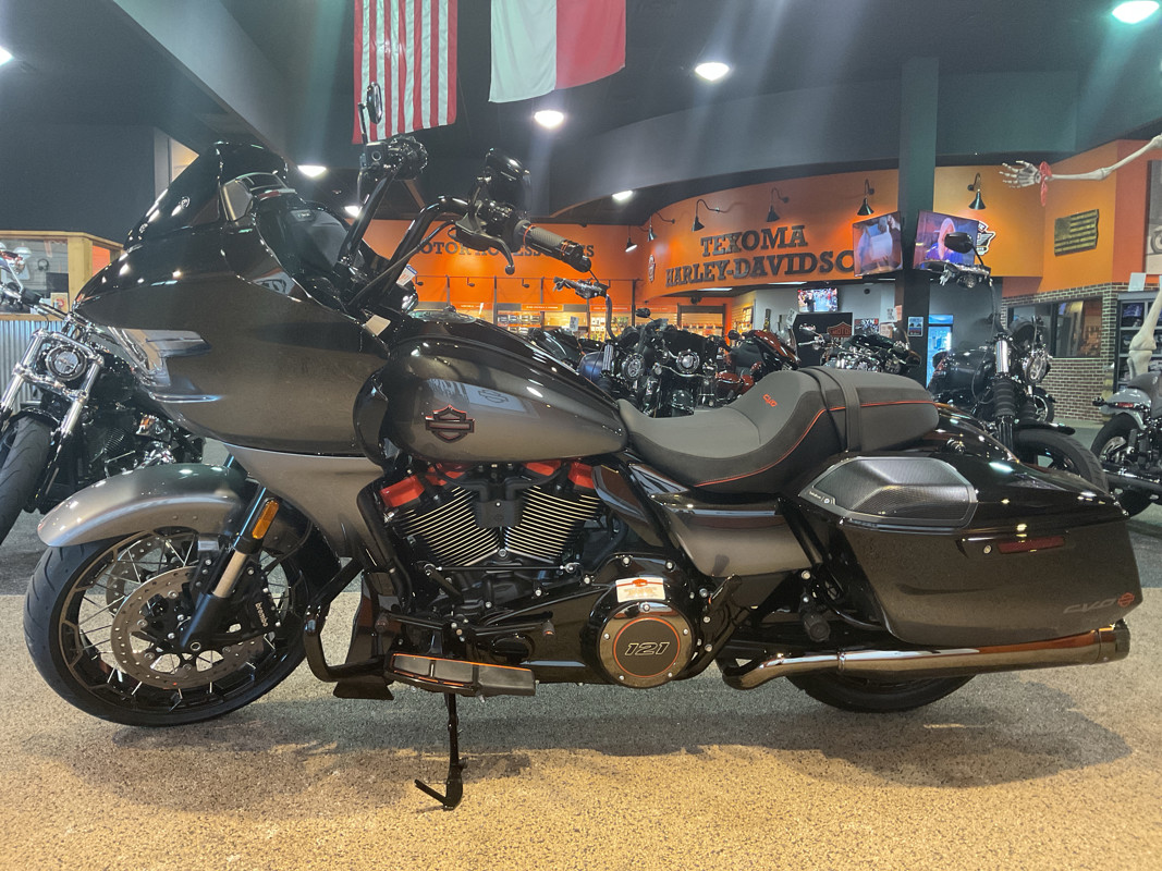 CVO® Road Glide®