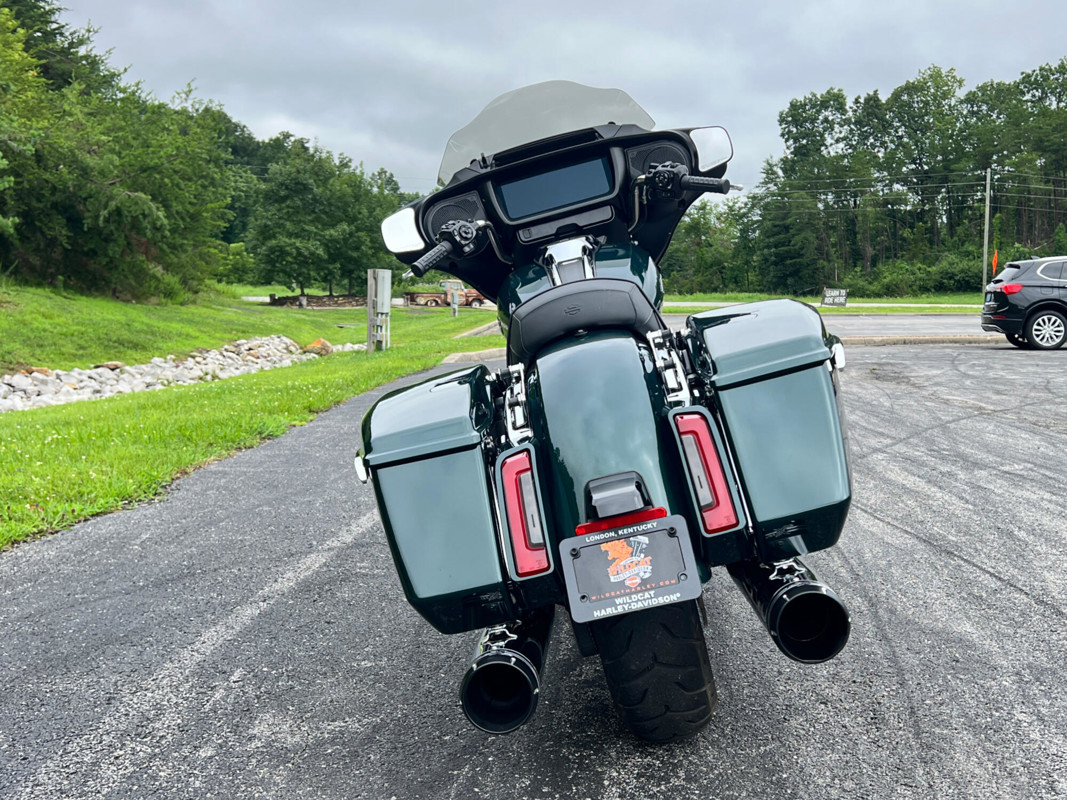 Street Glide®