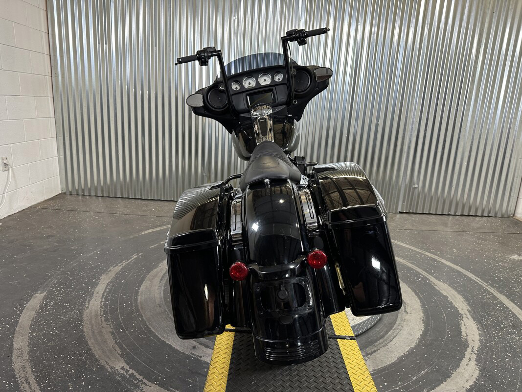 Street Glide®