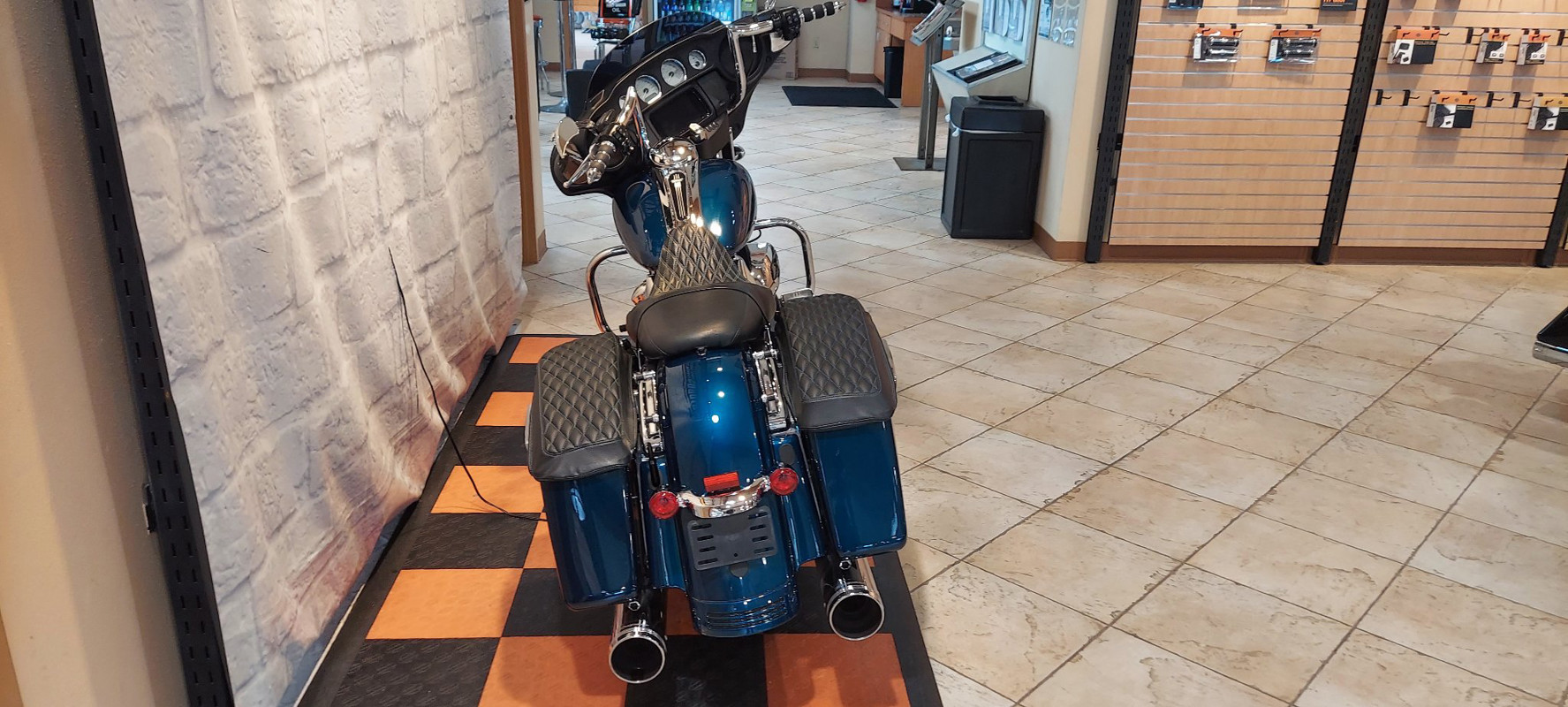 Street Glide®