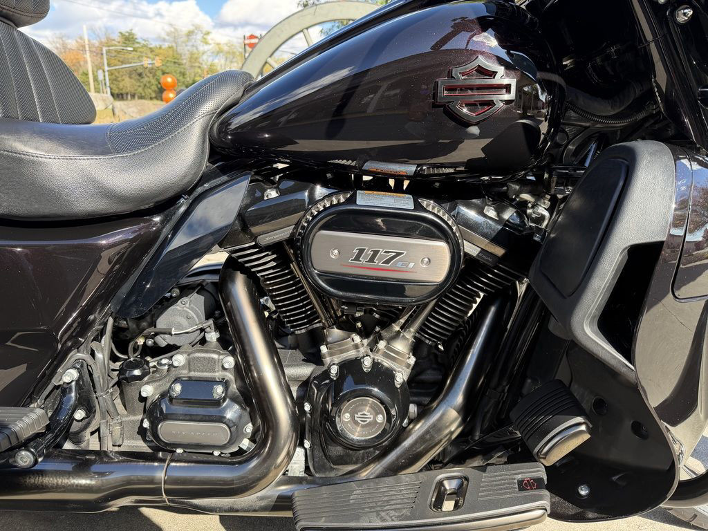 CVO® Tri Glide® Ultra
