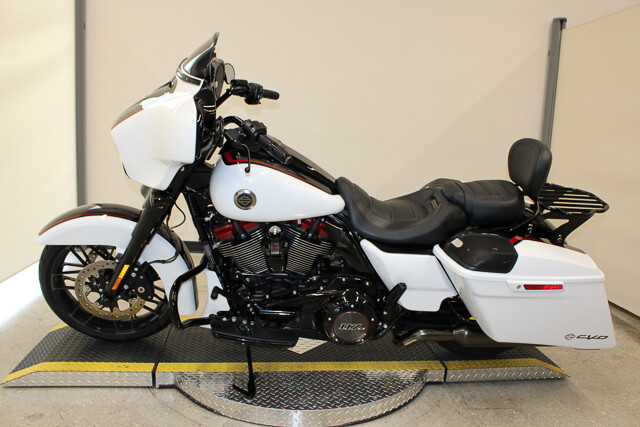 CVO® Street Glide®