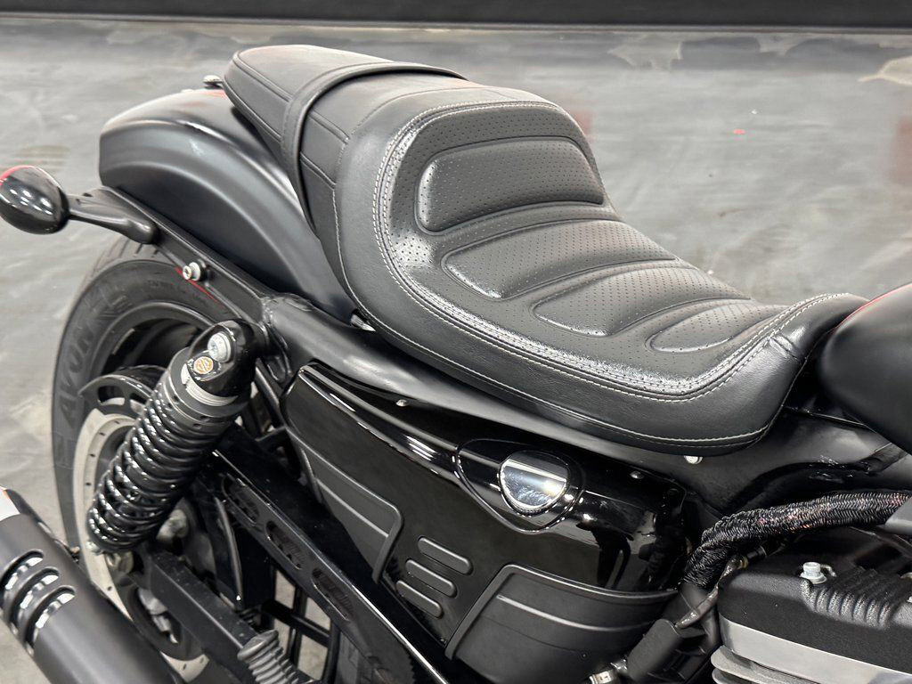 Sportster® Roadster®