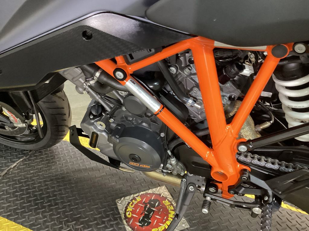 1290 Super Duke GT