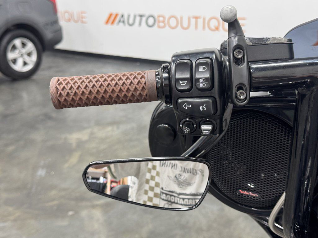 Street Glide® Special