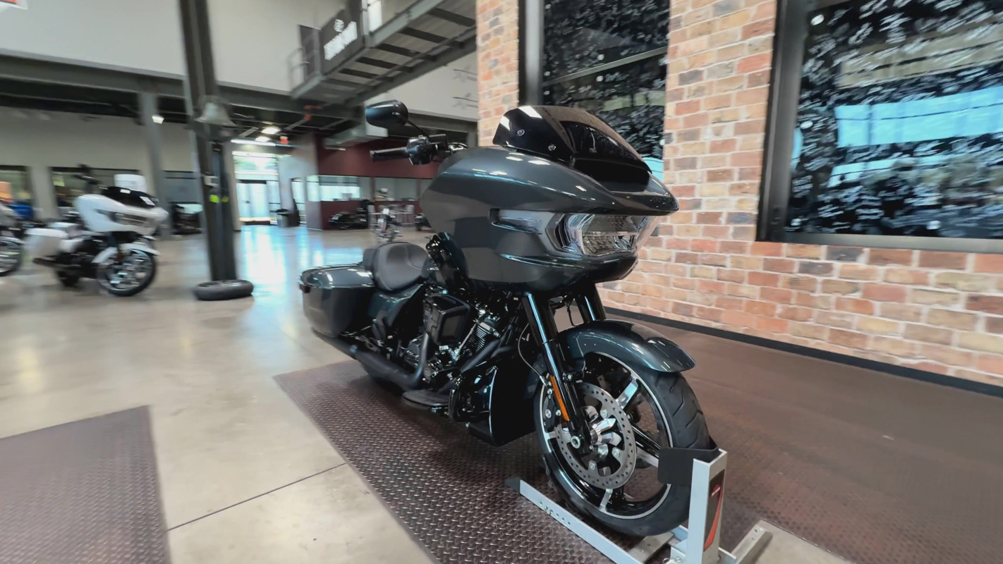 Road Glide®