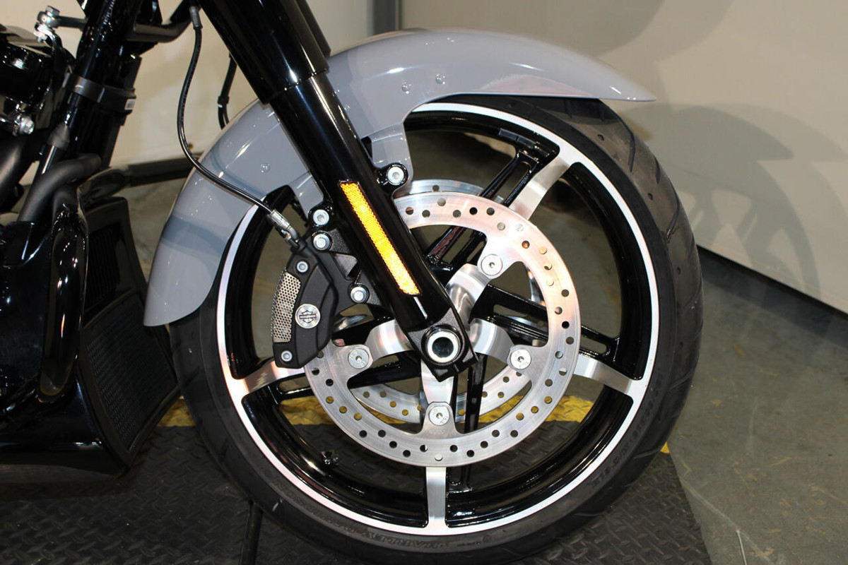 Road Glide®