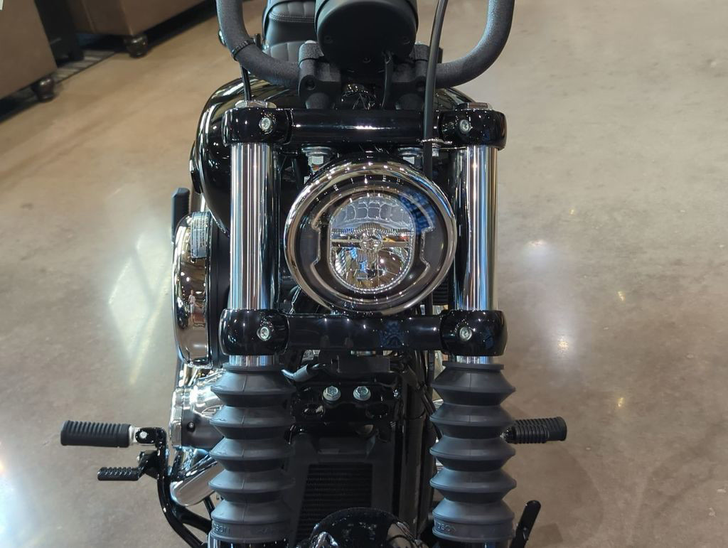 Street Bob®